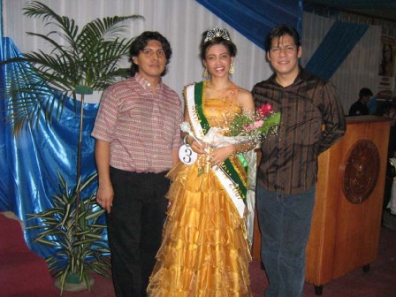 tony casabona - Alex, Dony (miss San Ramon 2007) y Yo