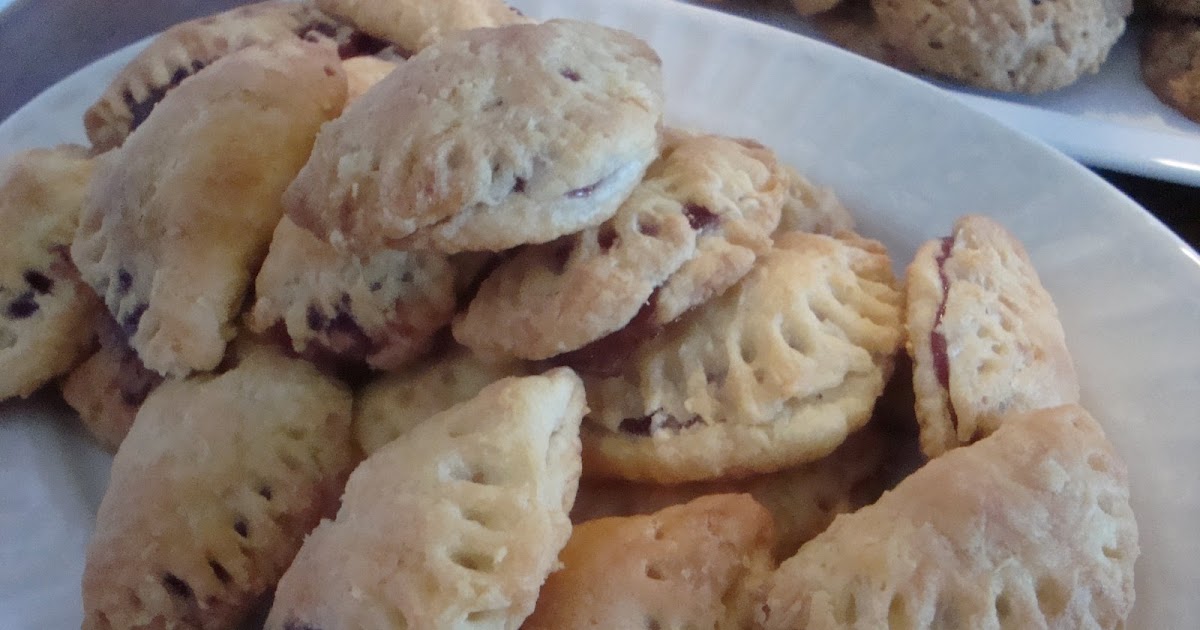 What's Cookin, Chicago? Sweet Raspberry Empanadas