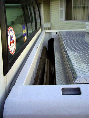 [truck-box-space.jpg]