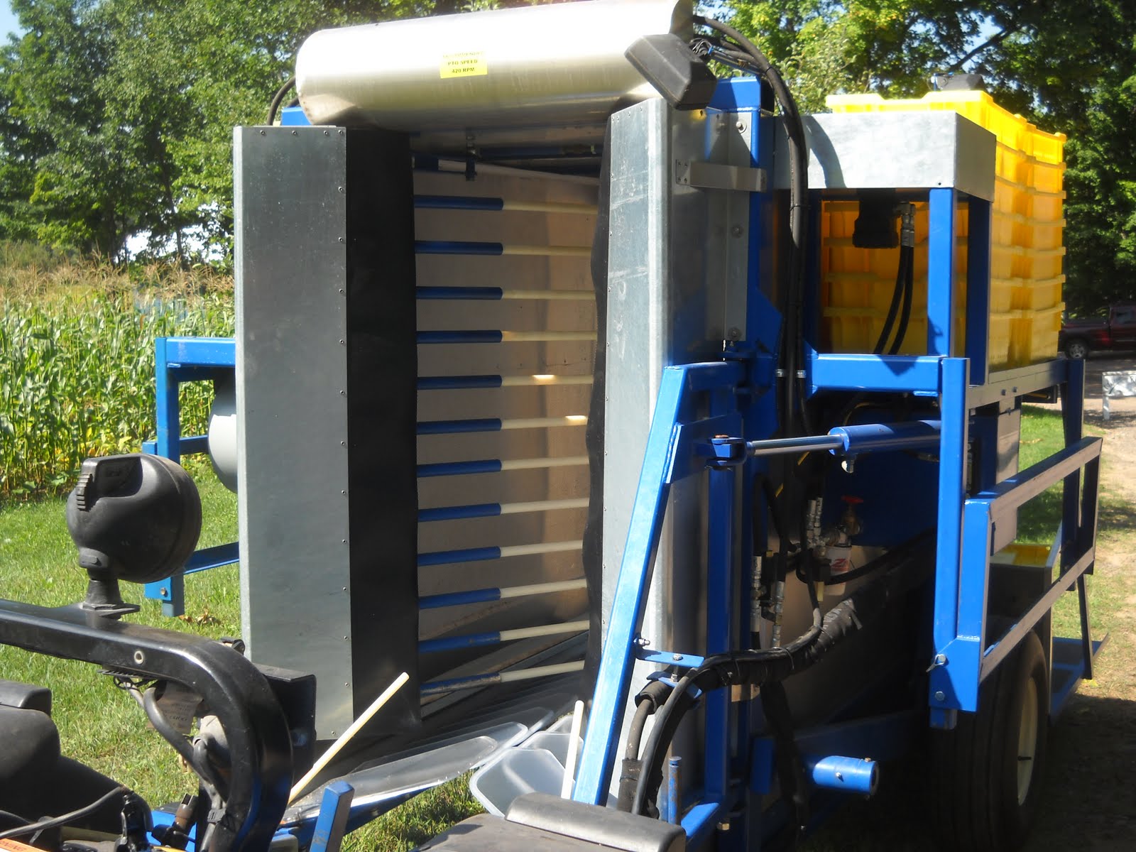 Berry Picking Machine
