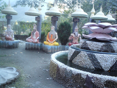 Various sages of India - Pilot Baba Ashram