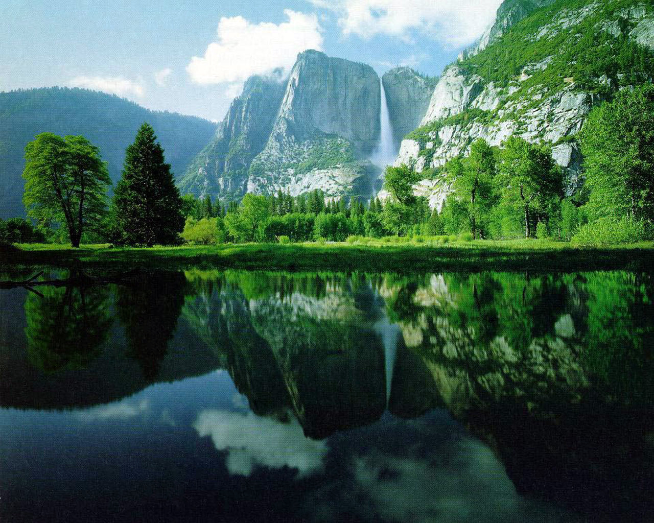 http://4.bp.blogspot.com/_e6WrvOZi5ZY/TP5T631PlxI/AAAAAAAAAJ8/IAXhclykdT0/s1600/paisagens.jpg