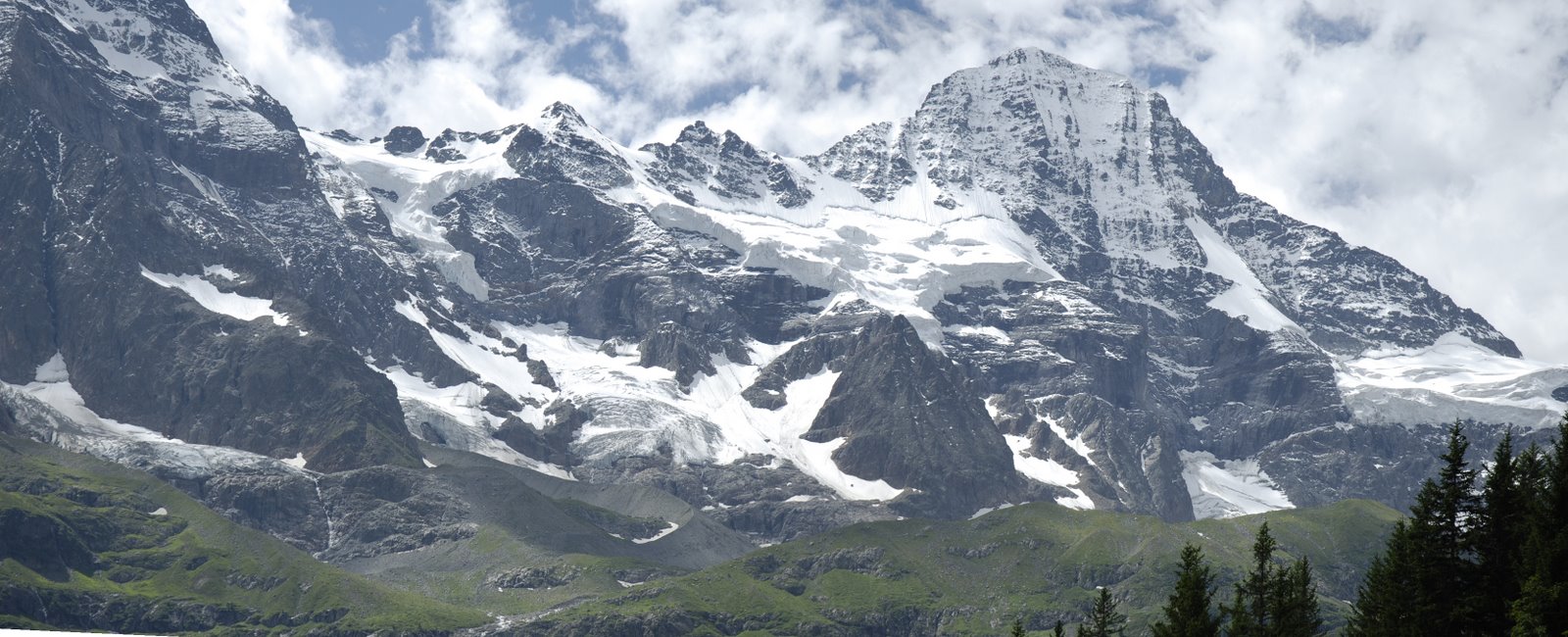 [_DSC8878-_DSC8879.jpg]