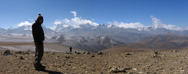 La lung pass (16,650ft, 5,050m), Tibet. March 3rd 2008