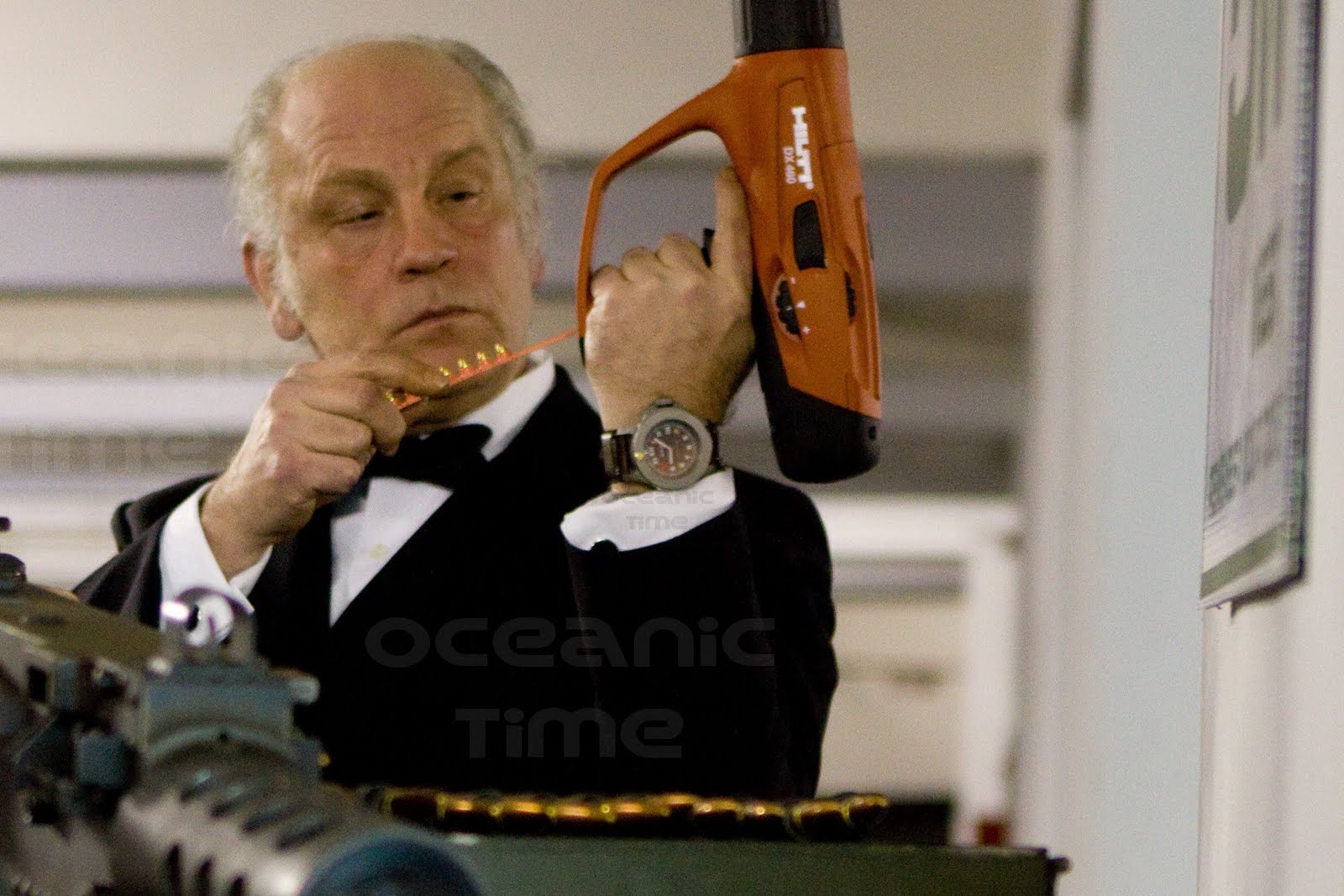 http://4.bp.blogspot.com/_eAZMZQV5eiE/TFAkyxr-GvI/AAAAAAAAKGc/88UQ4N2AvjM/s1600/Copy+of+Malkovich+%26+Decima+02.jpg