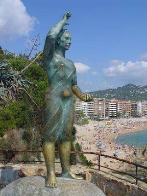 Monument a la Dona Marinera. Lloret de Mar