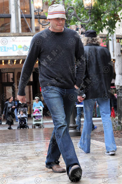 [3930340_preview.jpg]