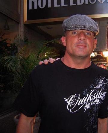 [l_3a7425ba7cd08d3c16d6f797cddc5b632.jpg]