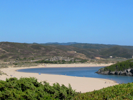 [portugalBay-in-Algarve.gif]
