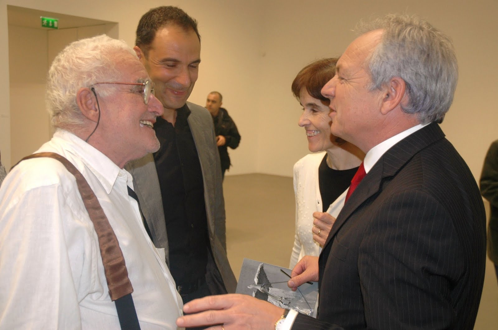 [DSC_0175.JPG]