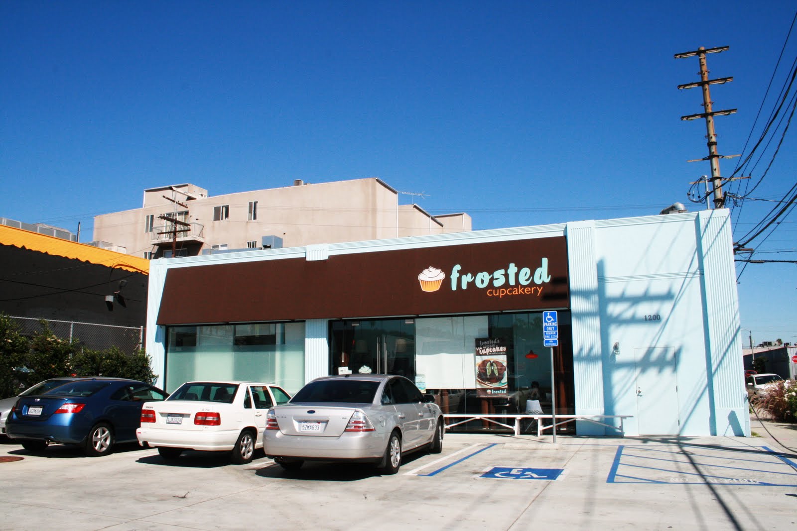 SEXY FOOD Frosted Cupcakery Hollywood and Santa Monica