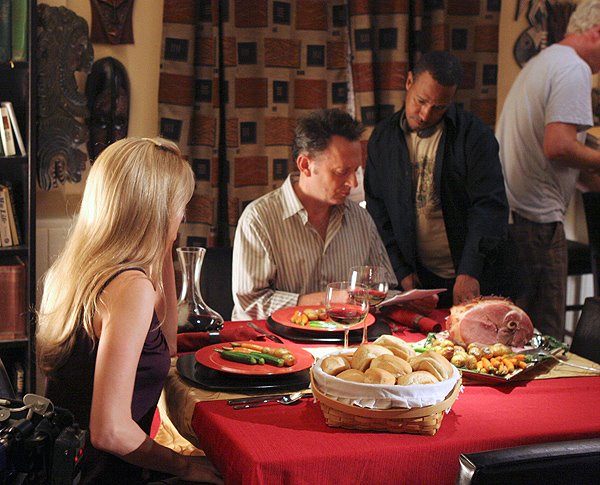 [bycarlost.blogspot.com_4x06_Detras_de_Escena_05.jpg]