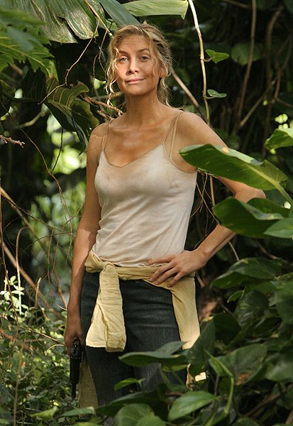 [bycarlost.blogspot.com_4x02_Detras_de_Escena_09.jpg]