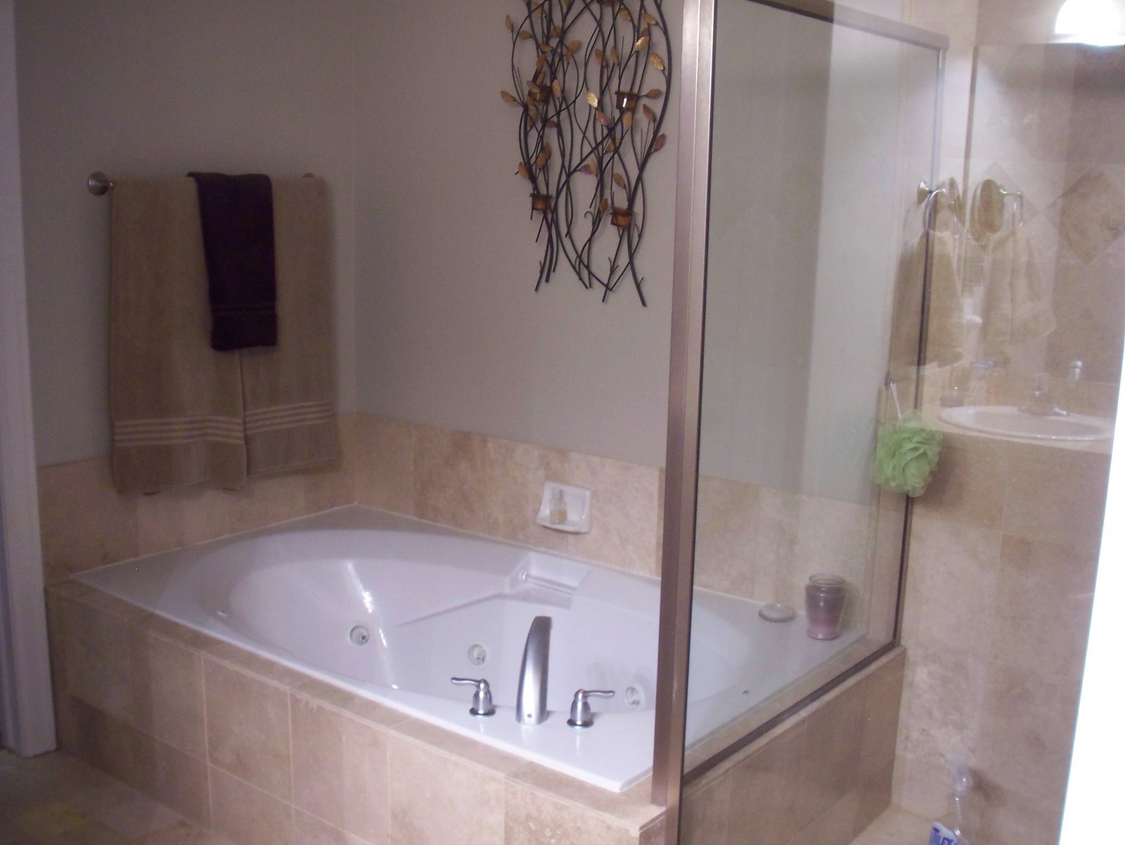 [bath.JPG]