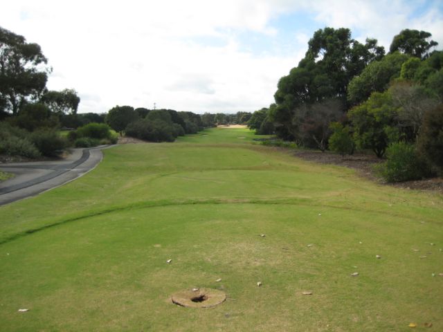 The Lakes hole