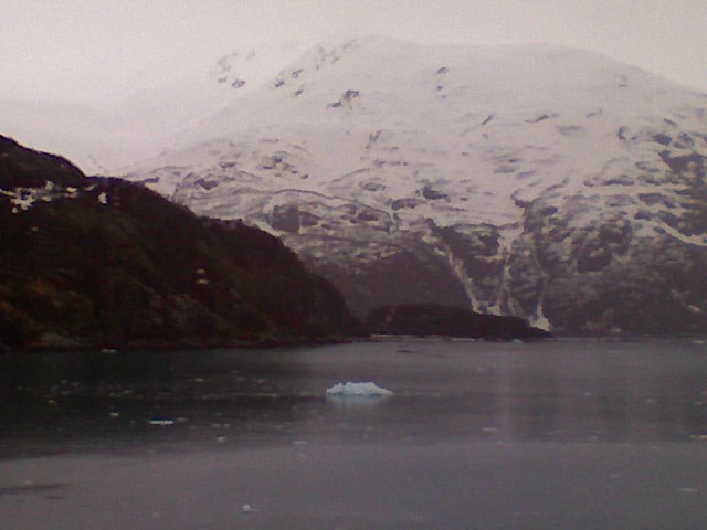 [0512081417b-785891.jpg]