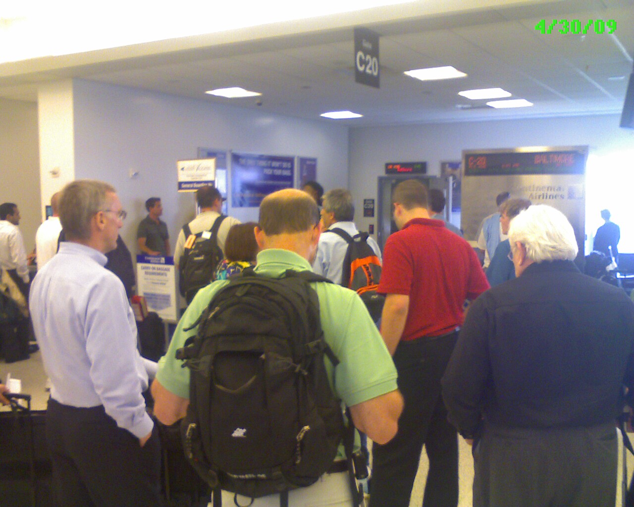 [Photo_04-722305.jpg]