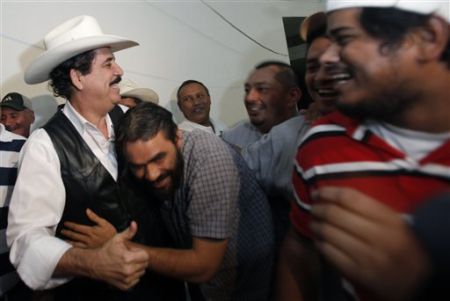 [CelebracionES5.jpg]