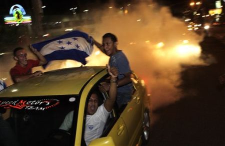 [CelebracionES4.jpg]
