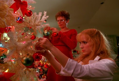 low resolution edward scissorhands a rewatchables photo essay edward scissorhands christmas