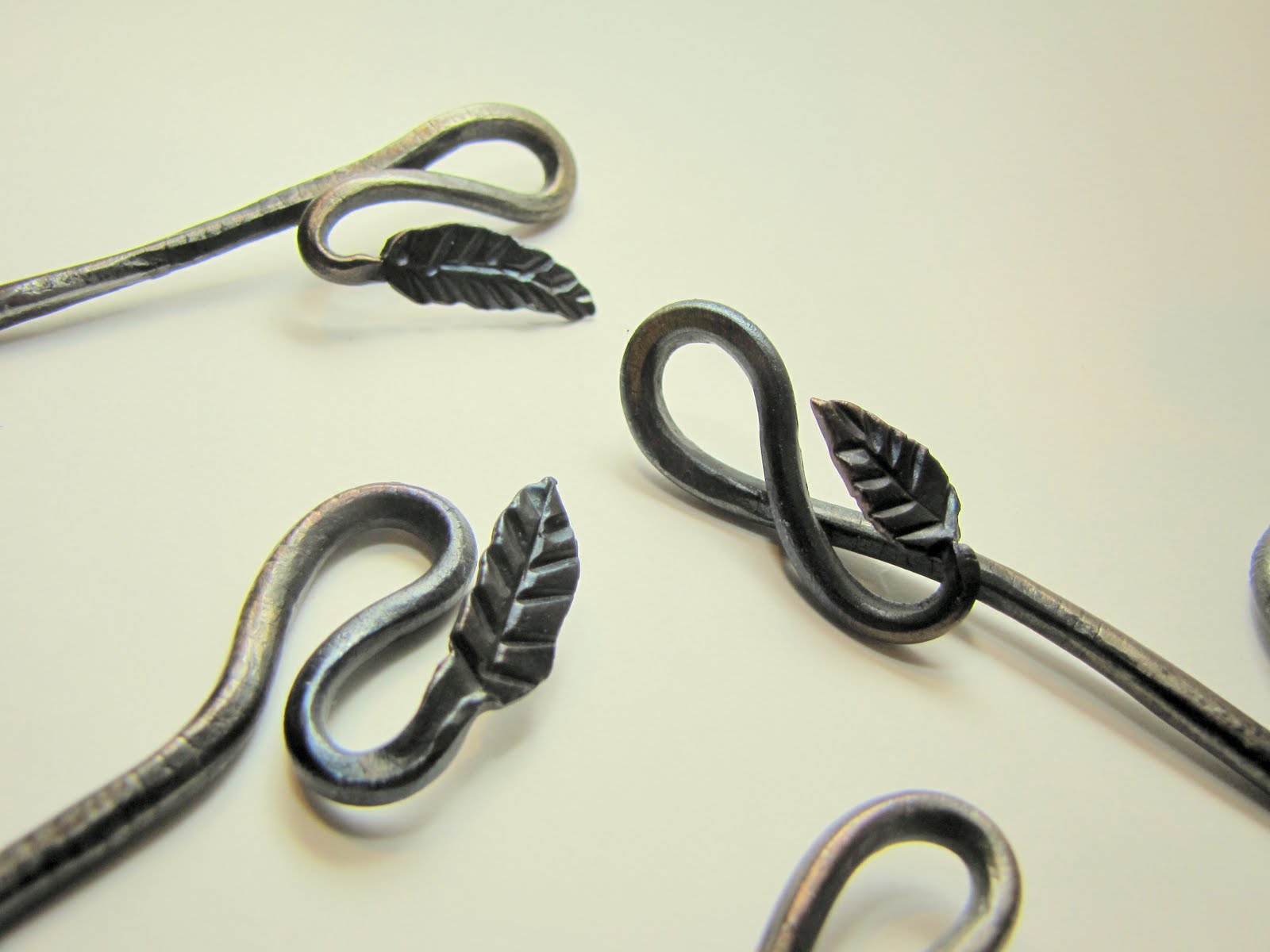 to Willway Nail Hooks