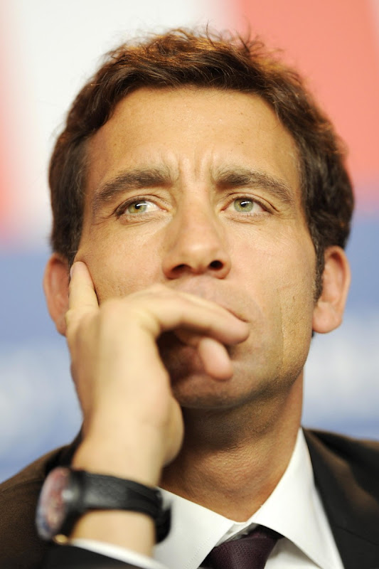 Clive Owen Shirtless