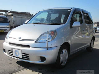 2002 Toyota Fun cargo from japan