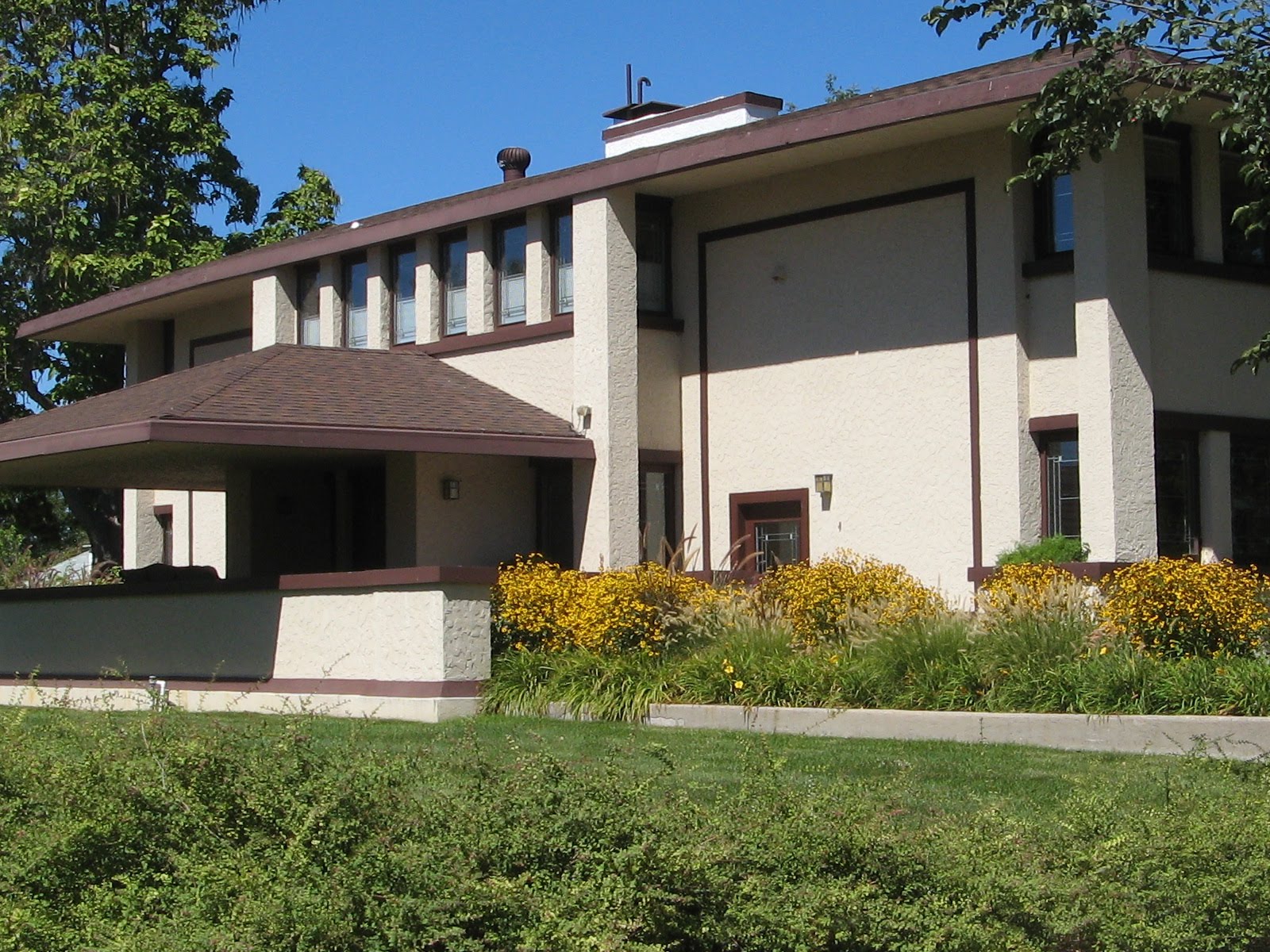 Mary's Ramblin's GREEN DREAM HOUSE, OF MC COOK, NEBRASKA