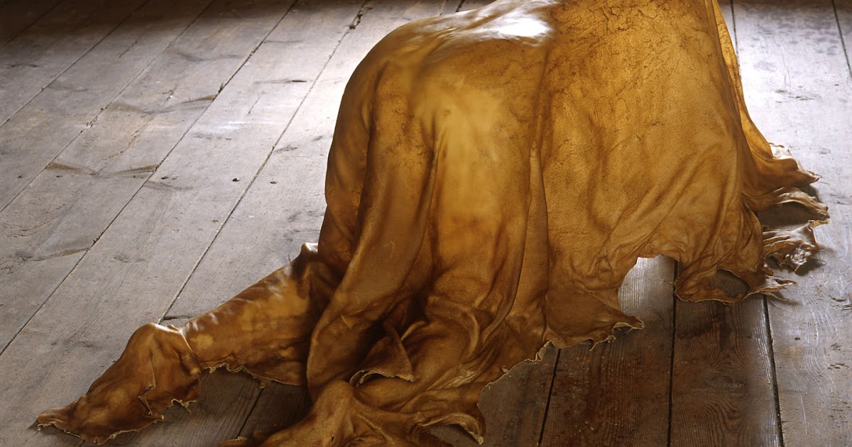 Seamless leather sculpture.