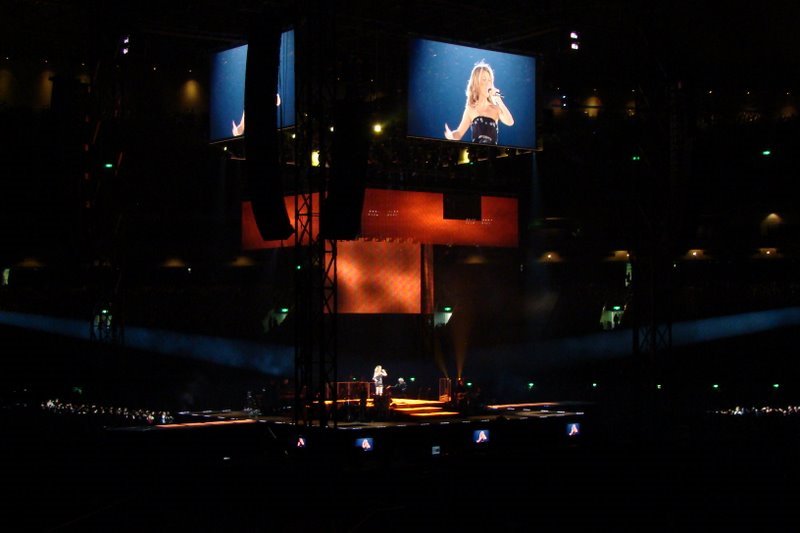 [celine2]