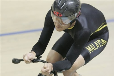 Melayu Boleh Rizal Tisin Cyclist