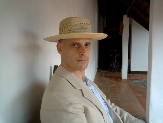 [harrynicolaides.jpg]