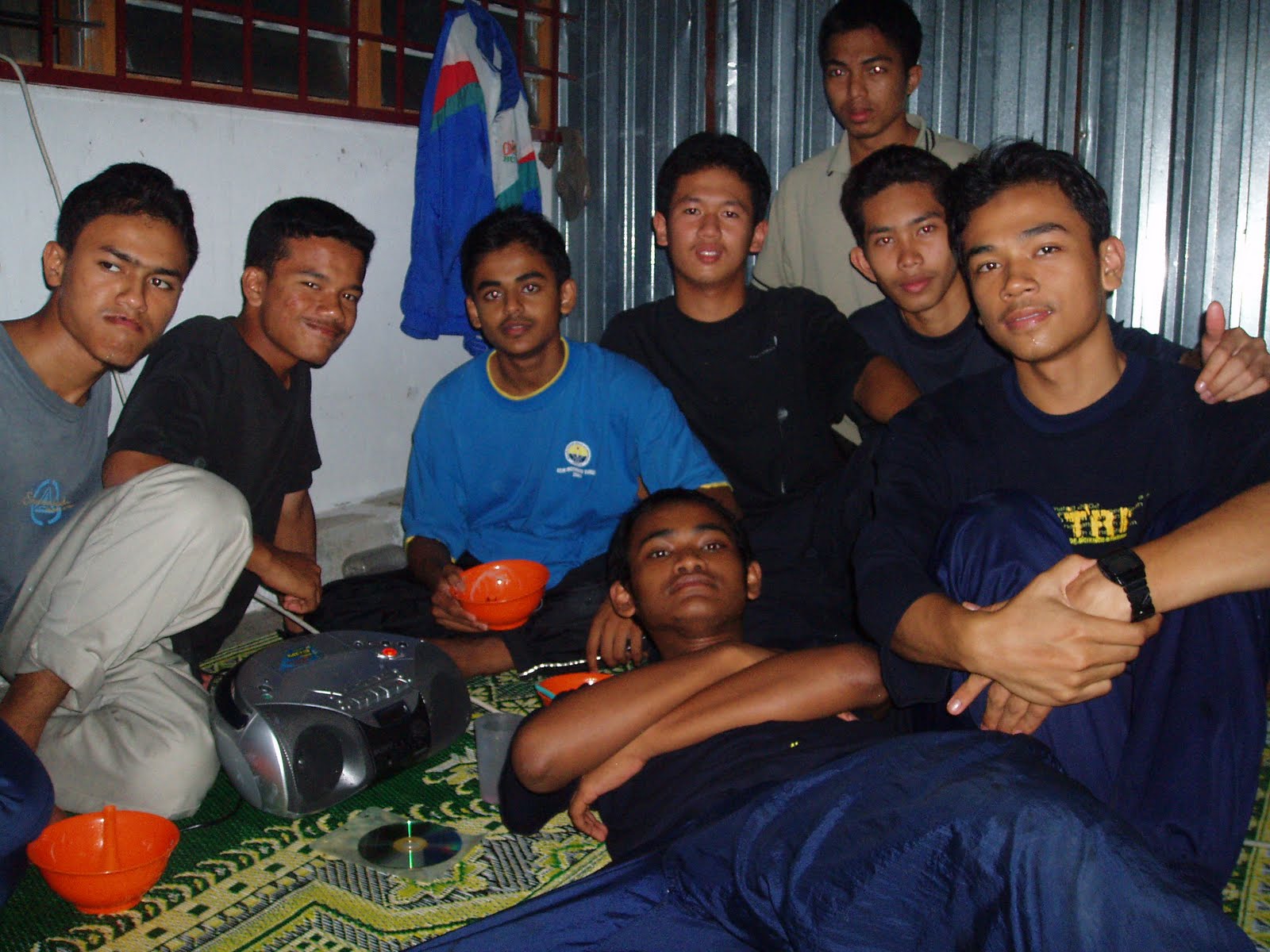 [PC050500.JPG]