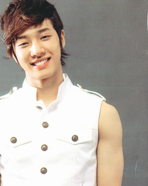 Best smile Gi_Kwang_14102010