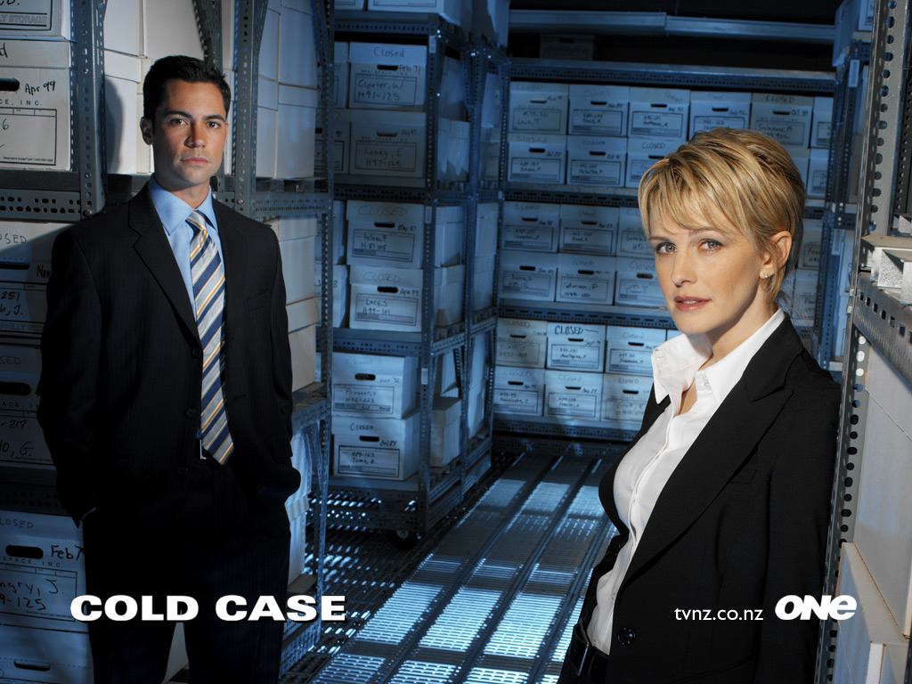 http://4.bp.blogspot.com/_eZSMNkdMLfY/S9DP-ilrKtI/AAAAAAAAAWo/A4vFQmILlLI/s1600/cold_case_wallpaper_1024x768_5.jpg