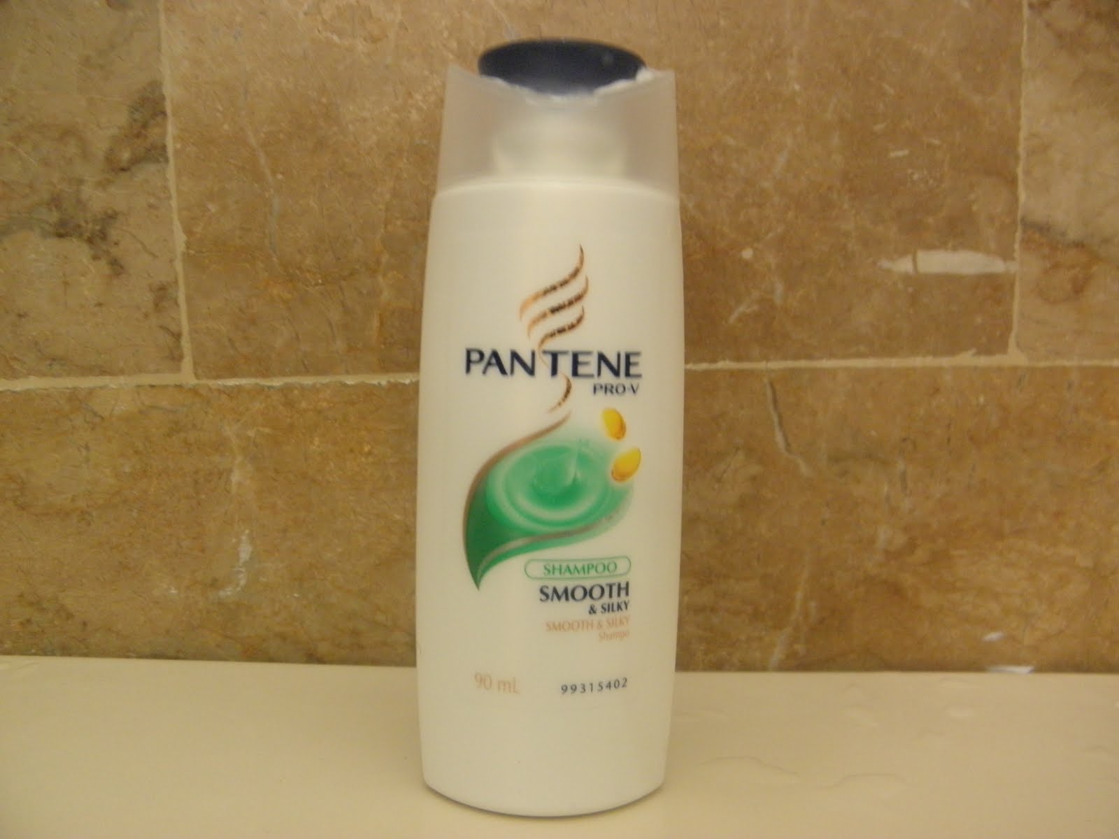 The New Pantene Shampoo / MomOnFashion