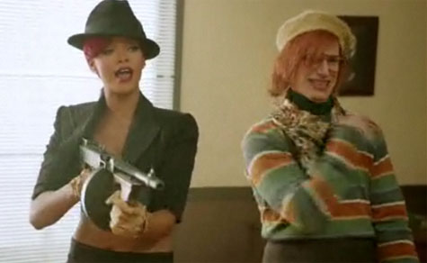 Rihanna Dazzles On "Saturday Night Live"