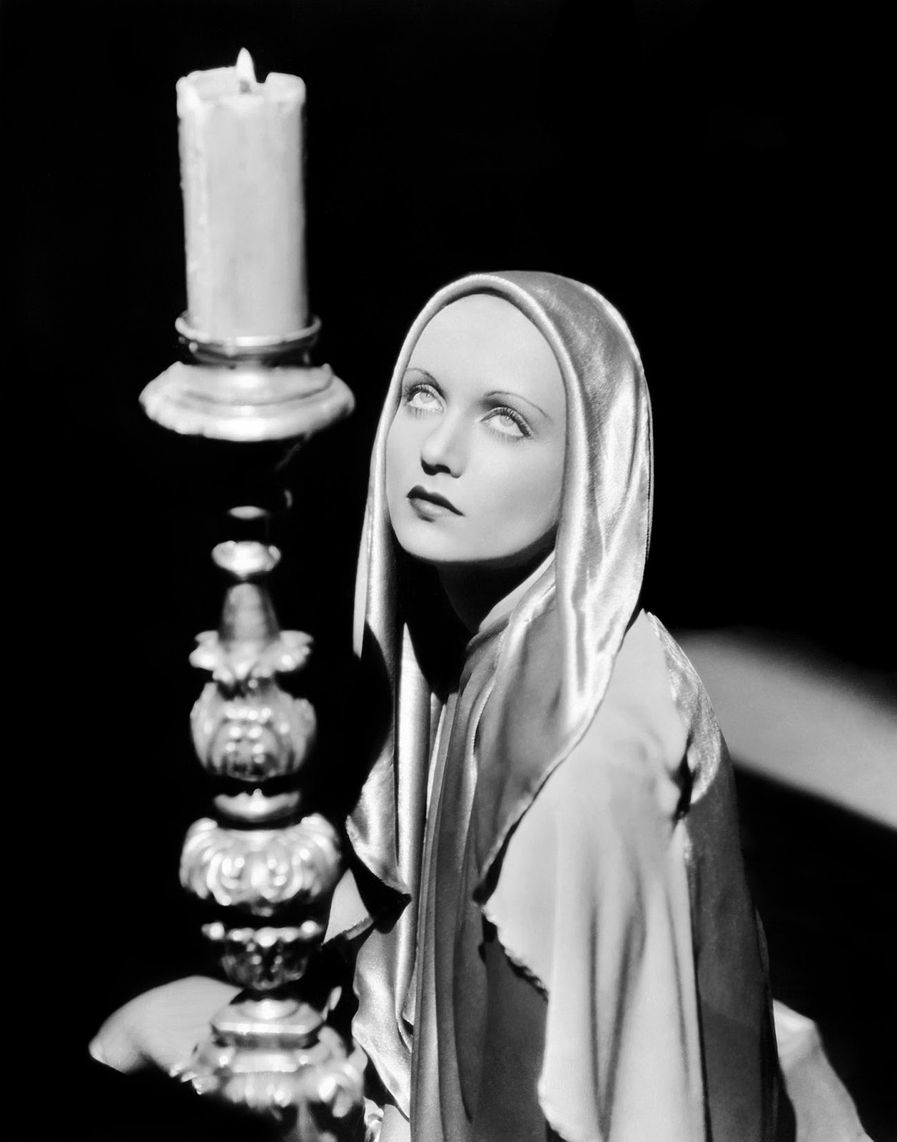 The Cathode Ray Mission: Femme ...