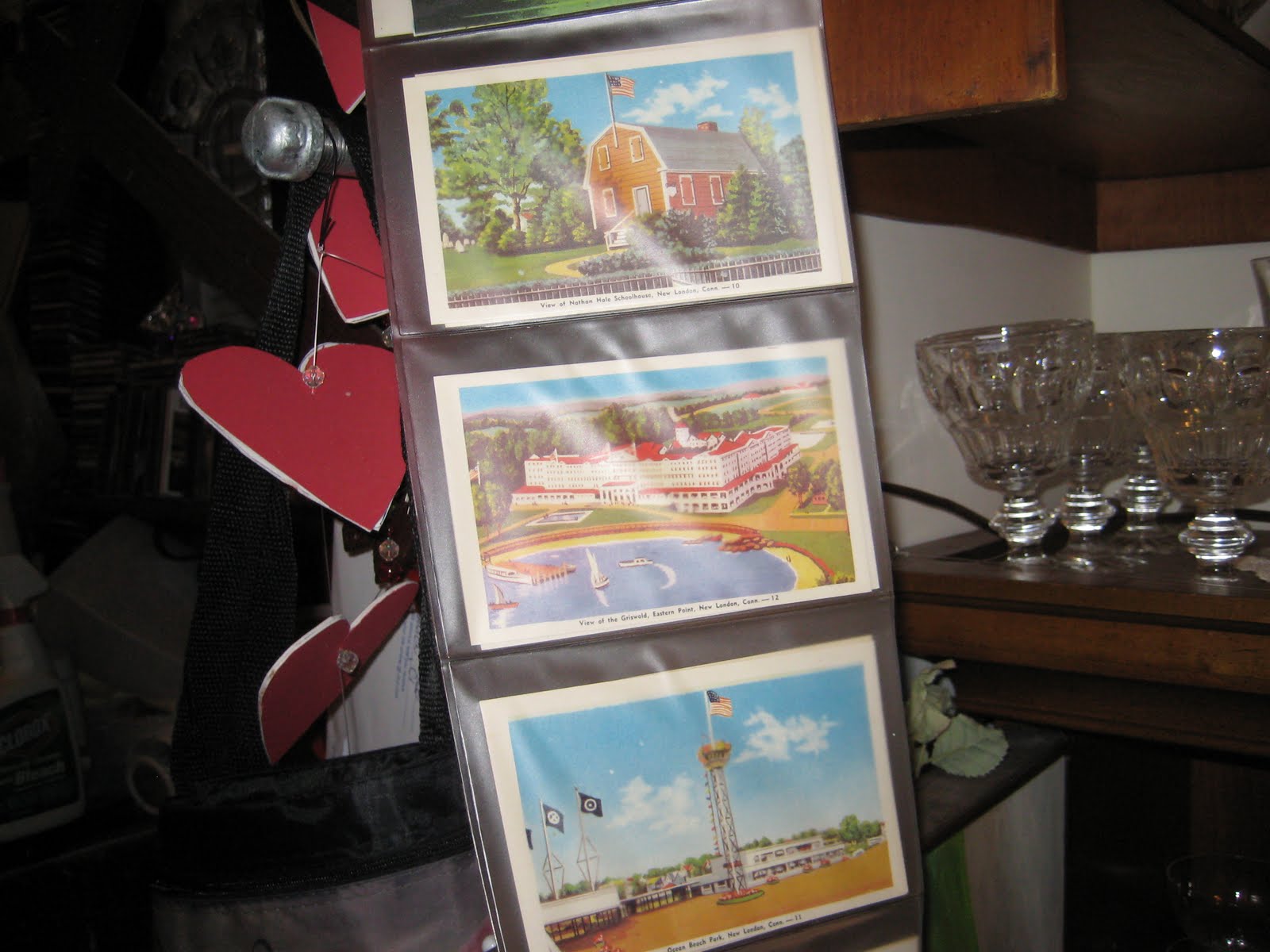 C. Dianne Zweig Kitsch 'n Stuff Display Your Collectible Vintage