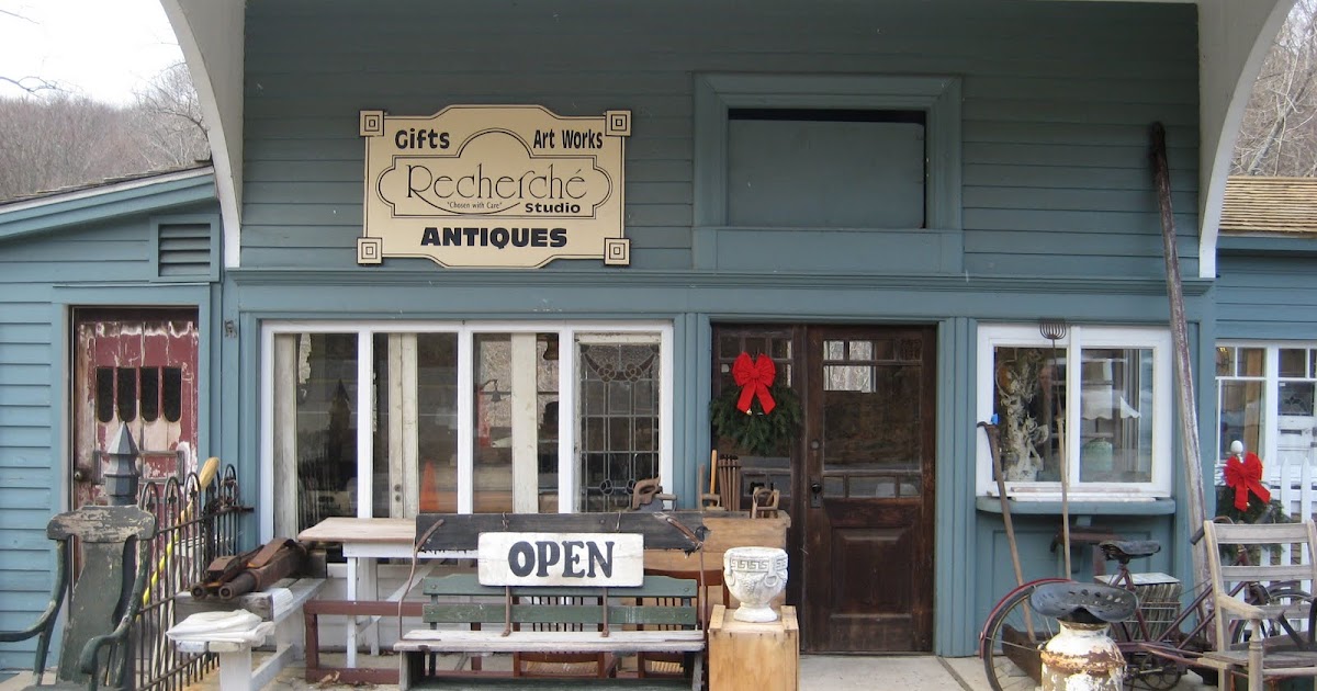 C. Dianne Zweig Kitsch 'n Stuff Antique Shop For Sale Recherche