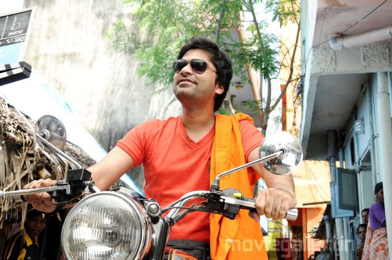 simbu vaanam