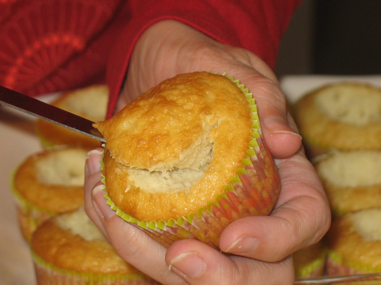 Tasty Tuesday Vanilla Custard Cupcakes Come Have a Peace