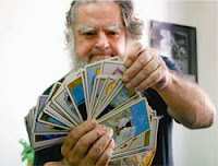 Brujo Mayor Brujo Mayor echando las cartas