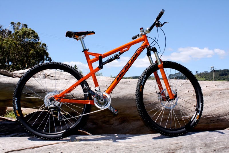[Helius+AC+29er+All+Built+#4.jpg]