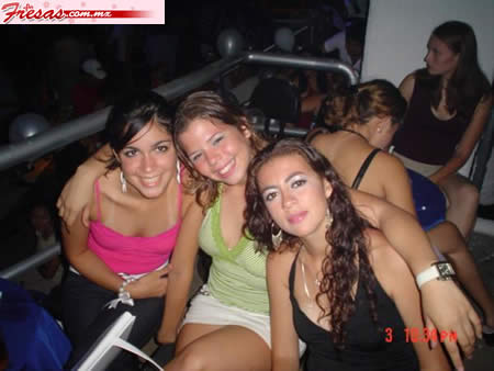 http://4.bp.blogspot.com/_ekpfj4UgBao/R1NXpZMhVDI/AAAAAAAAAEo/thhy_c1TI58/s1600-R/Amigas2.jpg