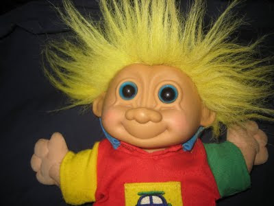 troll blonde