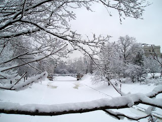 http://4.bp.blogspot.com/_elG77RDcYKk/TTZcUl82WGI/AAAAAAAAAA8/iYRGCmwps_A/s1600/riga-in-the-snow.jpg