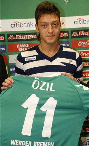 M Ozil