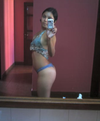 2 pendejas  argentas y una gatita