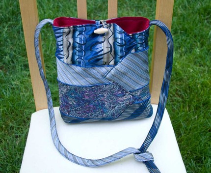 [bluesy+shoulder+tote.jpg]